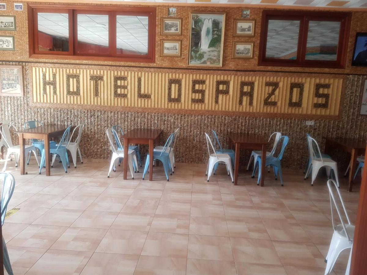 Hotel Os Pazos Familiar 캄바도스 외부 사진